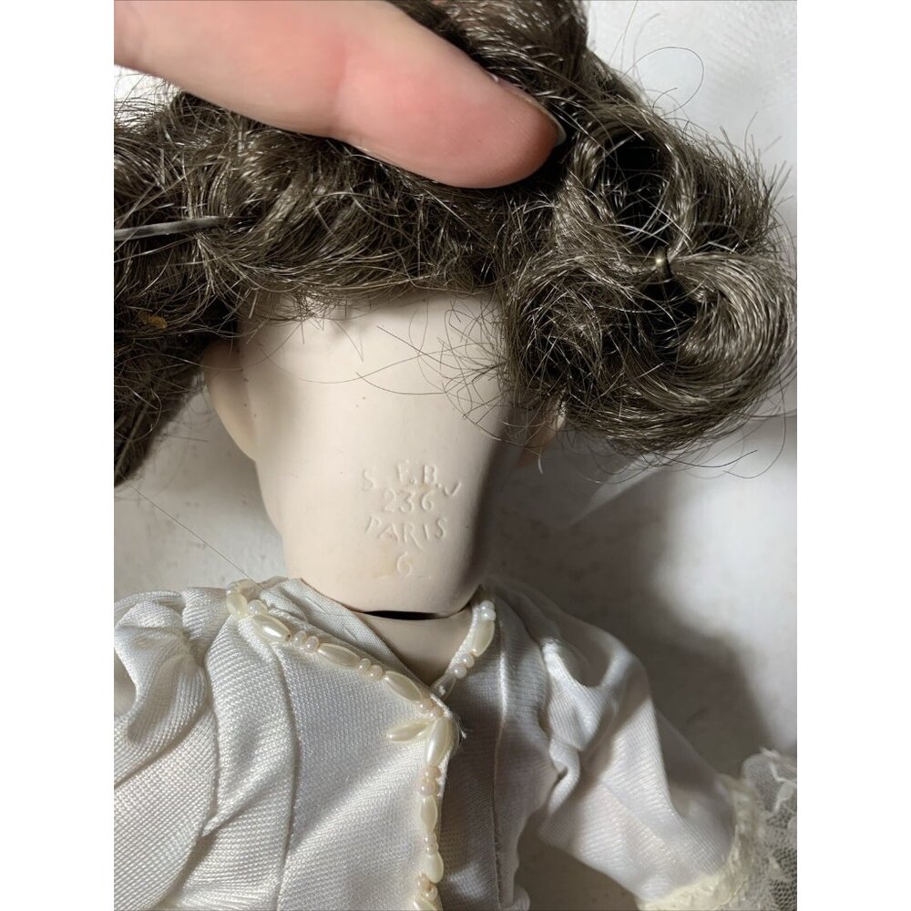 Vintage SFJB 236 Paris 6 Porcelain Bride Doll 14"‎ Blue Eyes Brown Hair - Picture 7 of 7